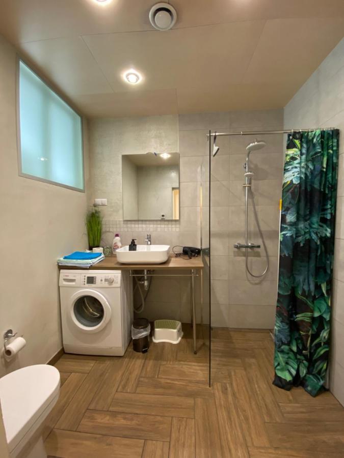 Vanapargi Apartments 페르누 외부 사진