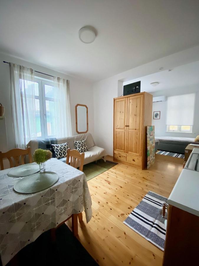 Vanapargi Apartments 페르누 외부 사진