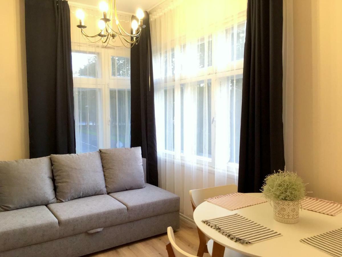 Vanapargi Apartments 페르누 외부 사진
